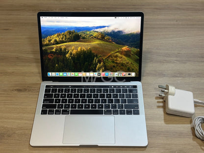 2019 MacBook Pro 13” TOUCH BAR i5 16/256